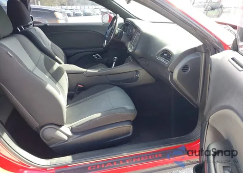 2016 Dodge Challenger R/T z USA, uszkodzony, nr VIN 2C3CDZBT8GH300747